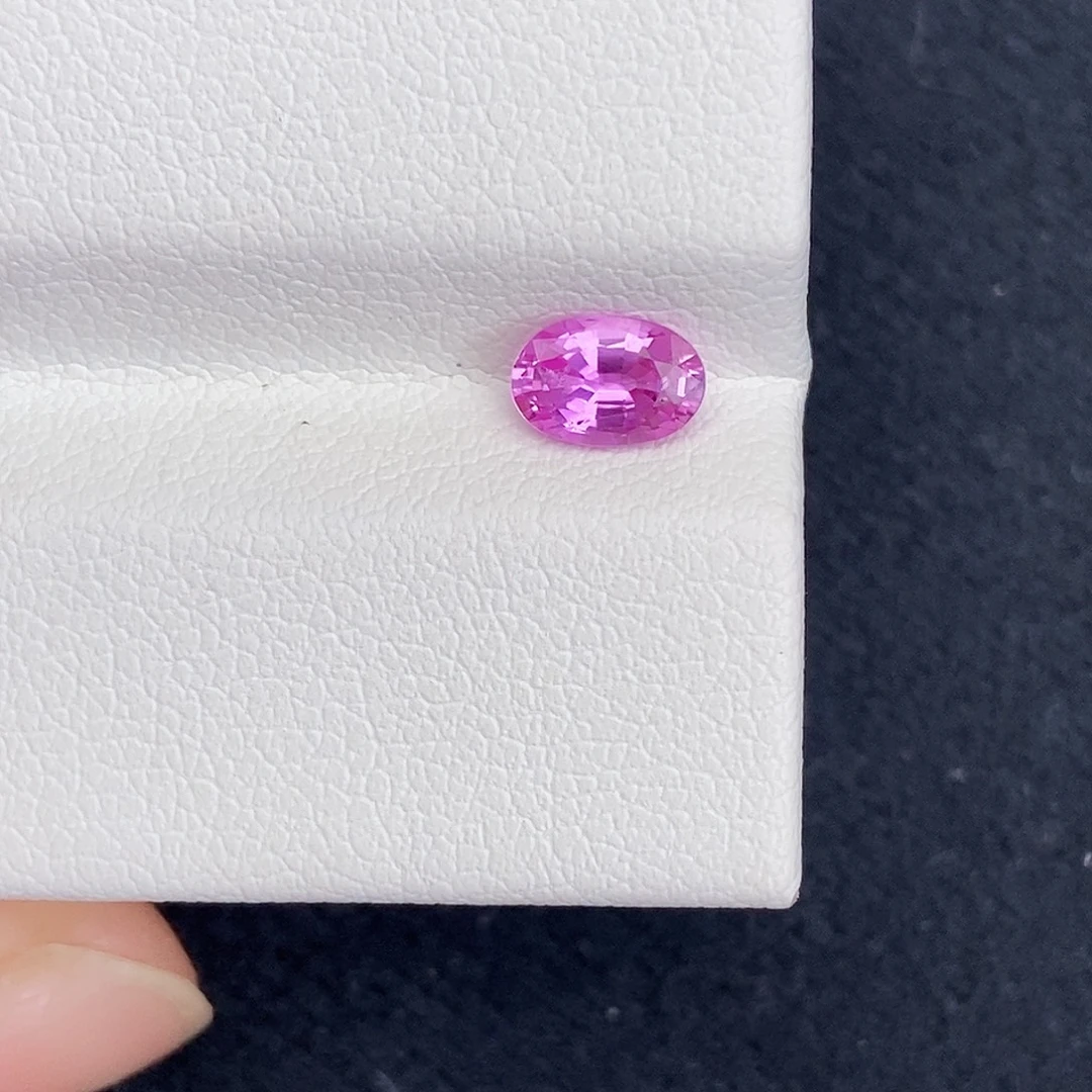 蓝宝石裸石0.55 ct