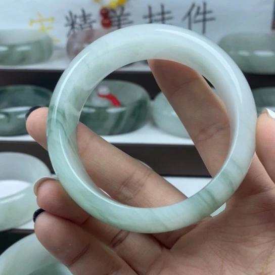 石英质玉（金丝玉）未镶嵌手镯
