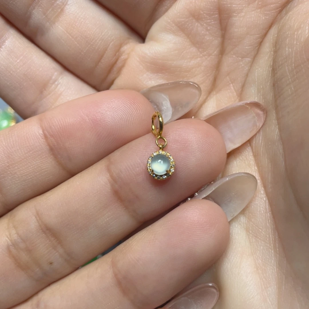 【闪购商品】翡翠18K金镶嵌颈饰
