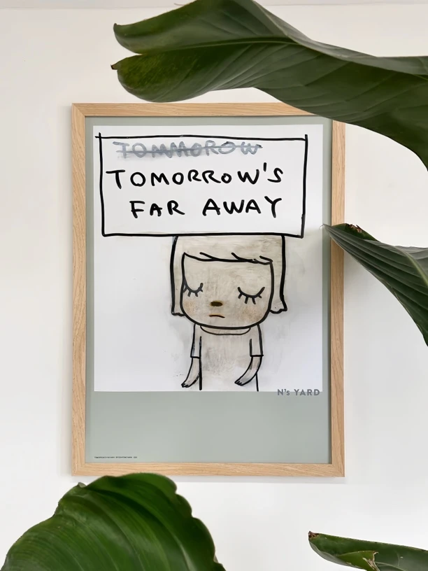 奈良美智N'sYard海报Tomorrow's Far Away闭眼娃娃铅笔装饰画带框