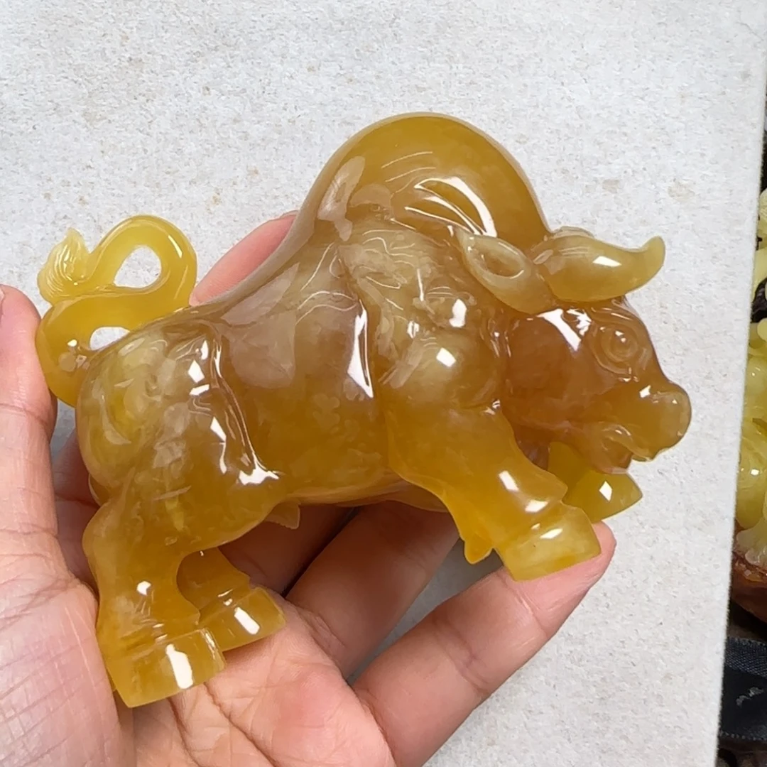 蜜蜡未镶嵌珠宝奇石