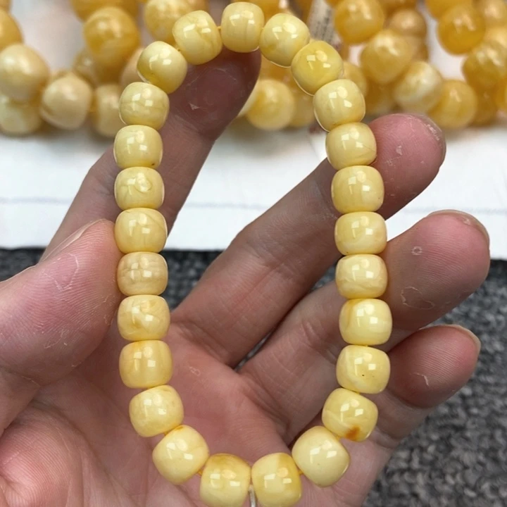琥珀未镶嵌珠宝奇石14