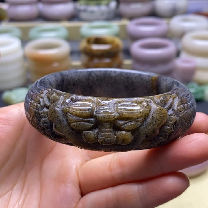 石英质玉未镶嵌手镯