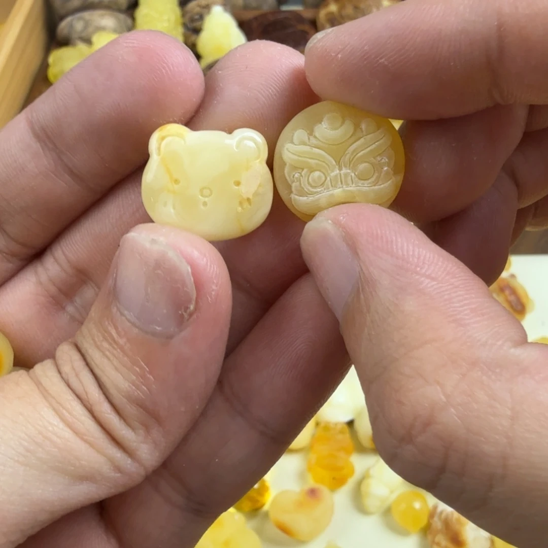 未镶嵌琥珀珠宝奇石橙**意