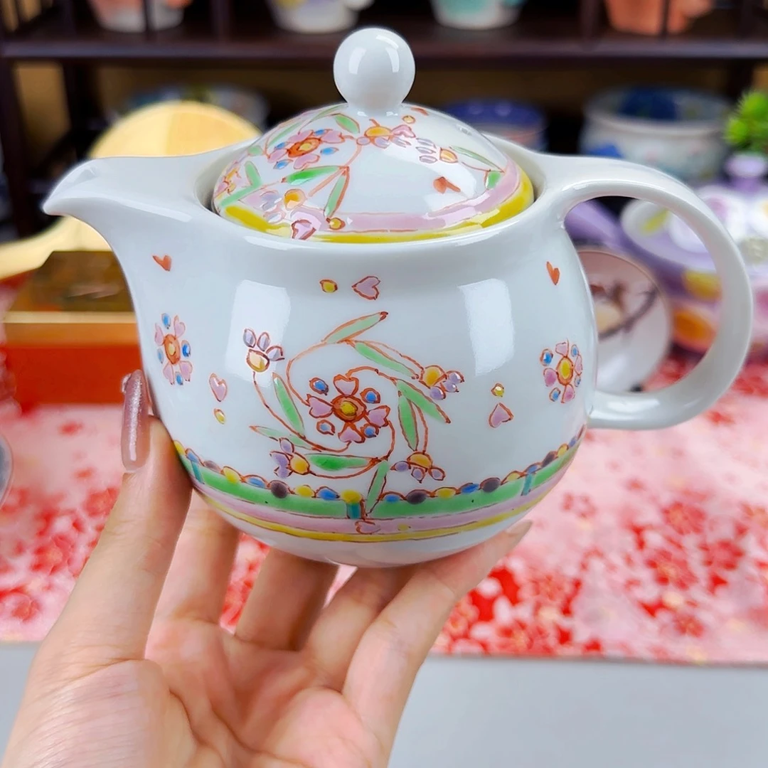 他家茶具瓷器真美！！