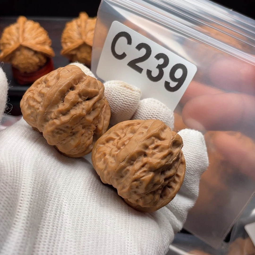 【闪购商品】文玩核桃吊坠C239蛤蟆35/39