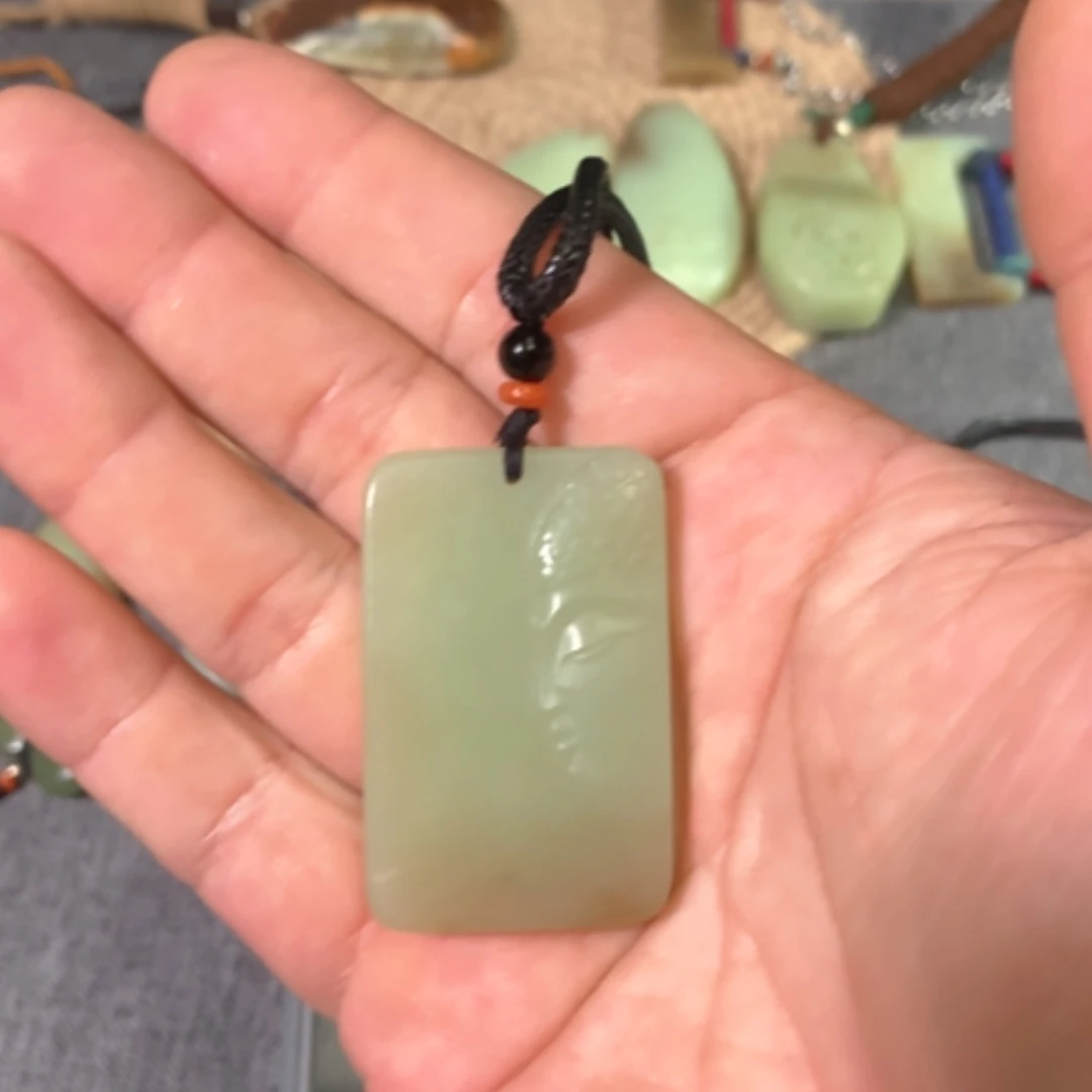 【闪购商品】颈饰未镶嵌岫岩老玉（透闪石质玉）