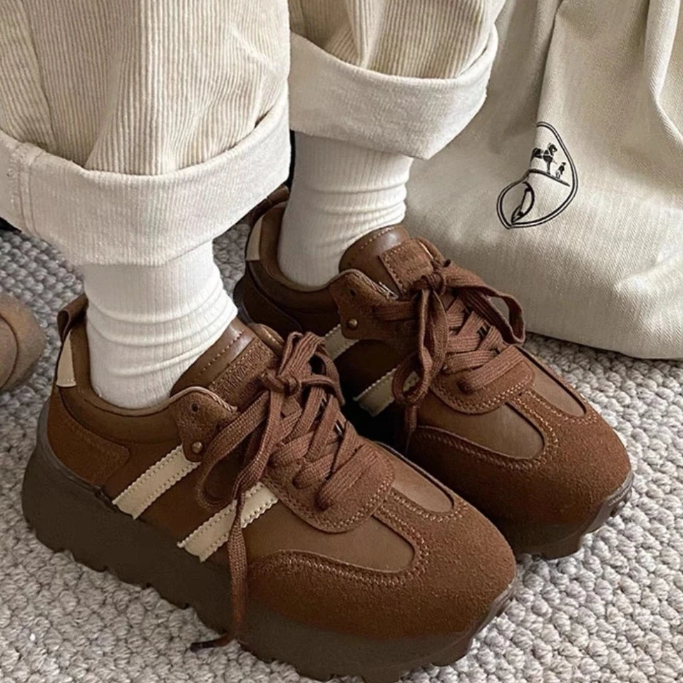 24331高端订制超级舒服港风小众运动百搭阿甘鞋