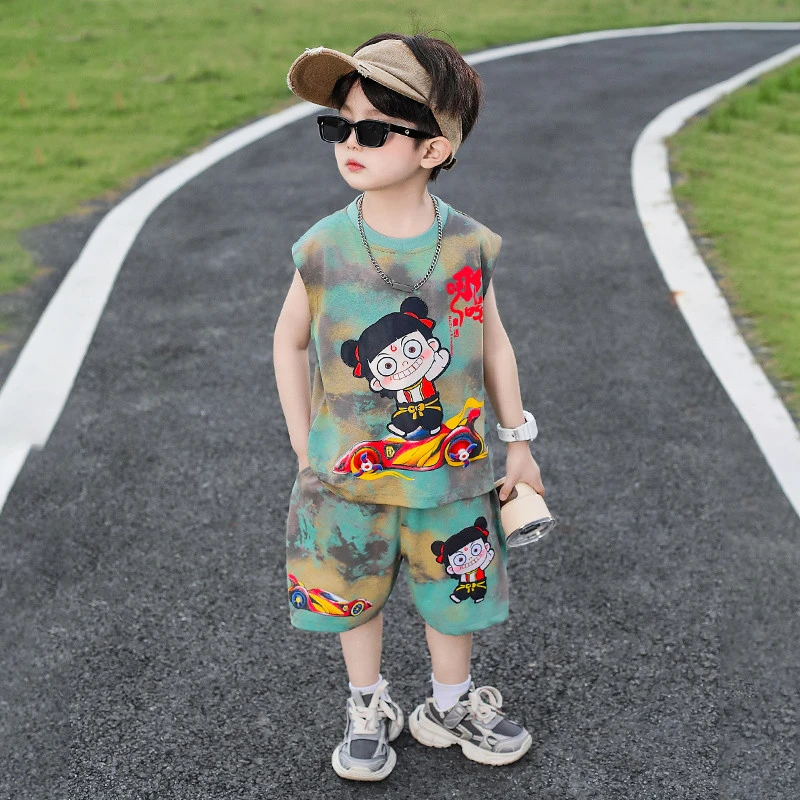 哪吒儿童服装男童夏装套装2025新款宝宝帅气背心薄款男孩迷彩衣服