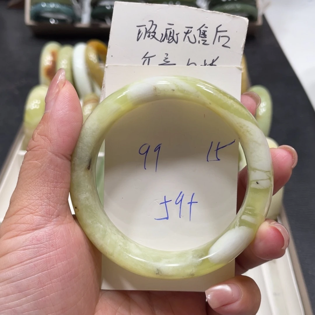 未镶嵌蛇纹石玉手镯