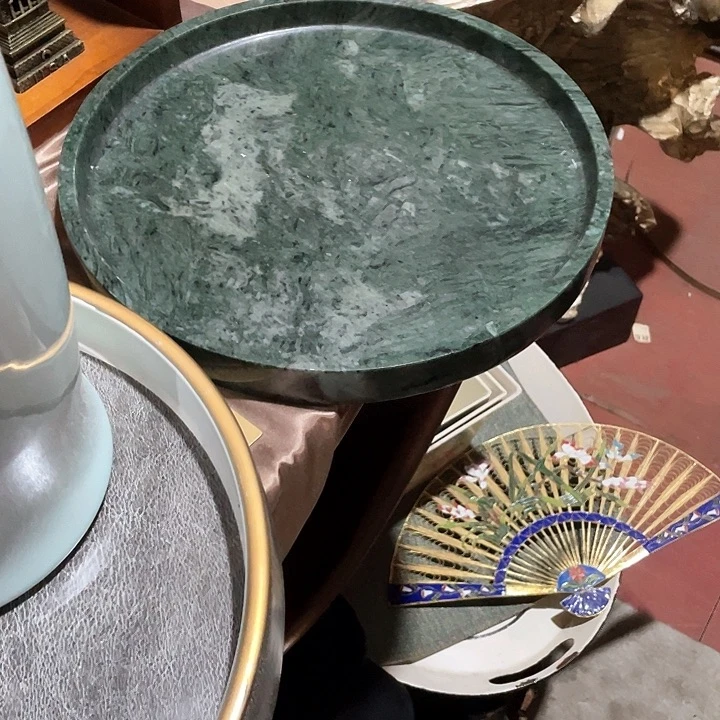 R****镜陶瓷花瓶，仿真绿植。