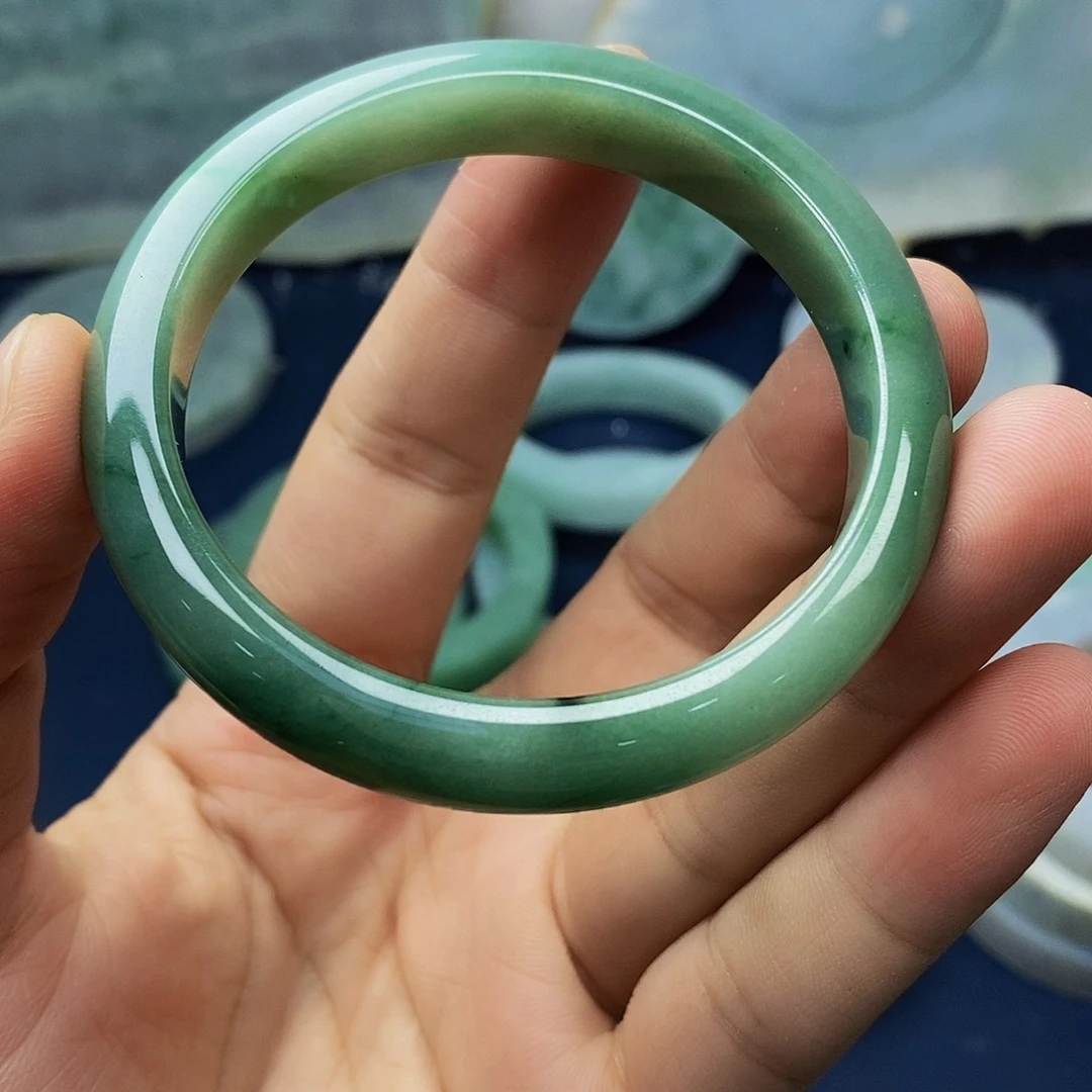 翡翠手镯未镶嵌56