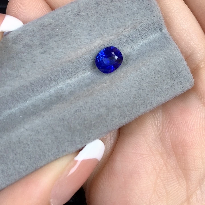蓝宝石裸石未镶嵌1.45ct皇家蓝蓝宝石