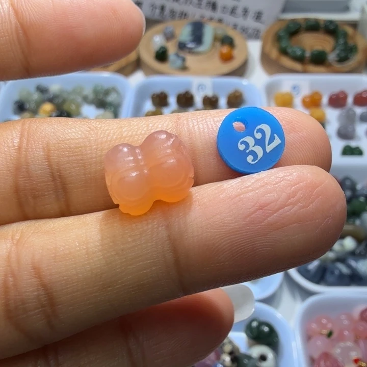 和田玉未镶嵌珠宝奇石