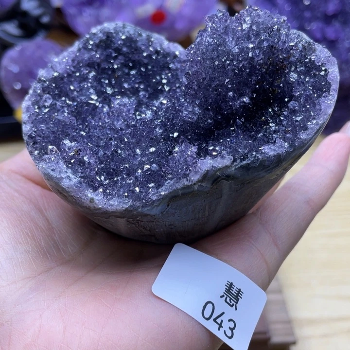 未镶嵌水晶大型摆件（非配饰）