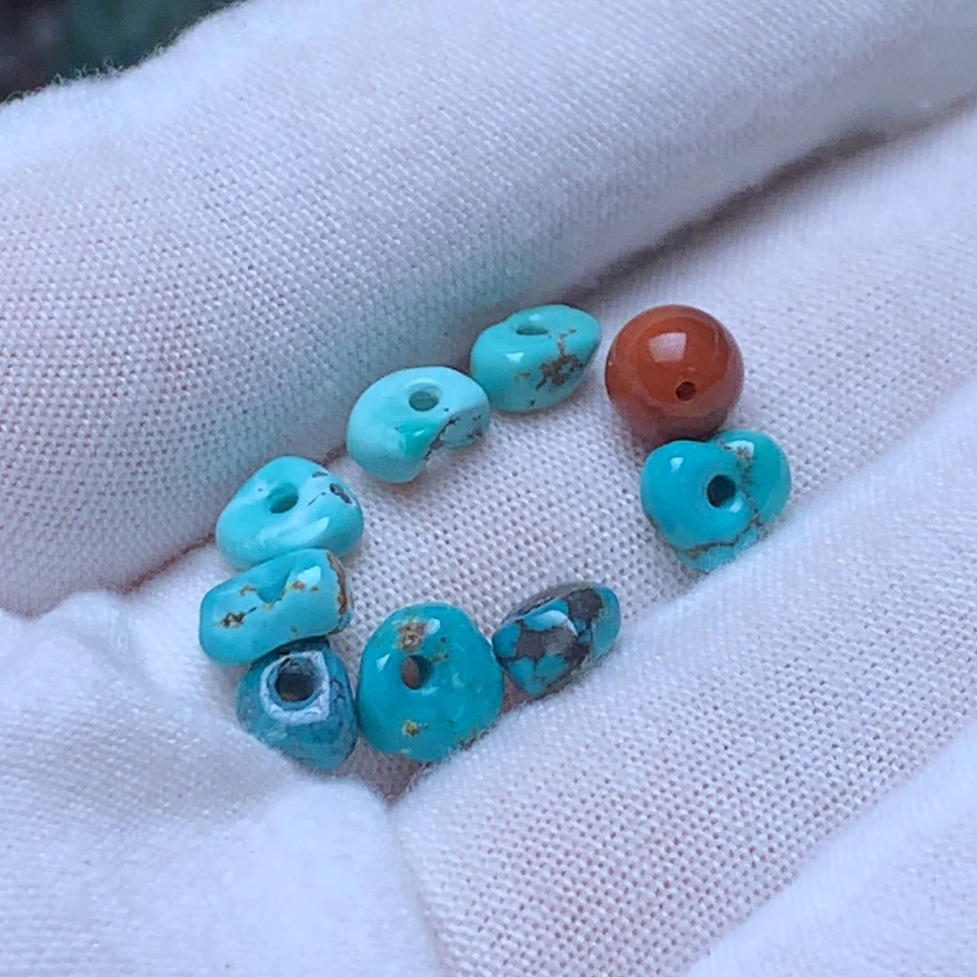 南红玛瑙未镶嵌珠宝奇石
