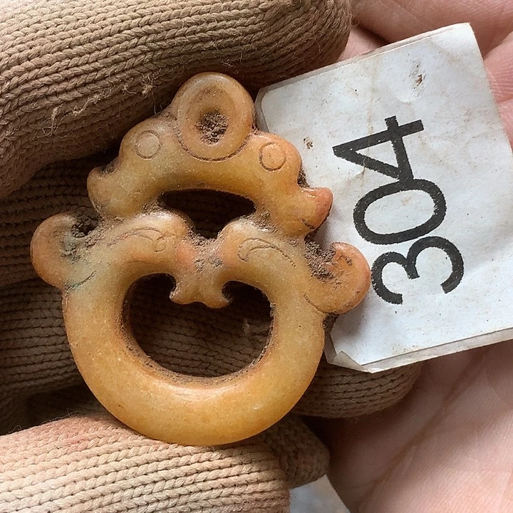 未镶嵌和田玉挂件