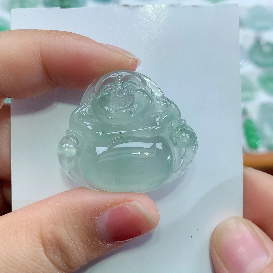 翡翠未镶嵌颈饰佛公