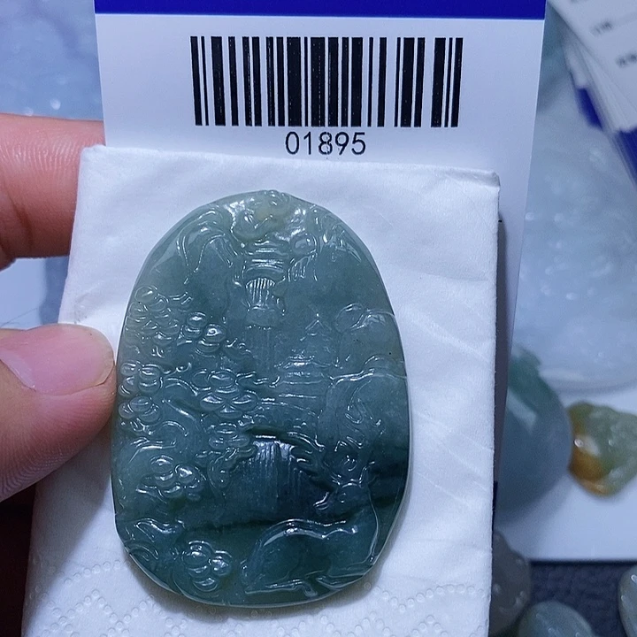 翡翠未镶嵌颈饰天光墟翡翠市场现金代购