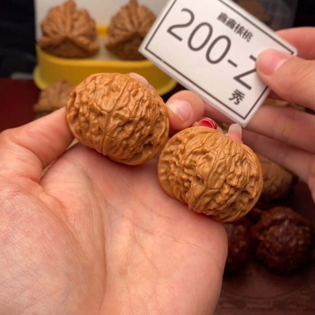 文玩核桃把件正磨40……