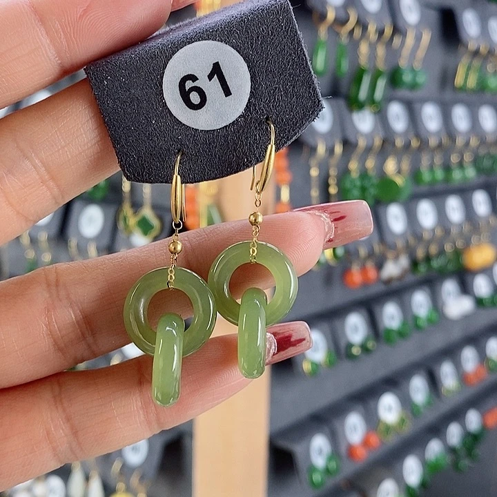 和田玉耳饰18K金镶嵌