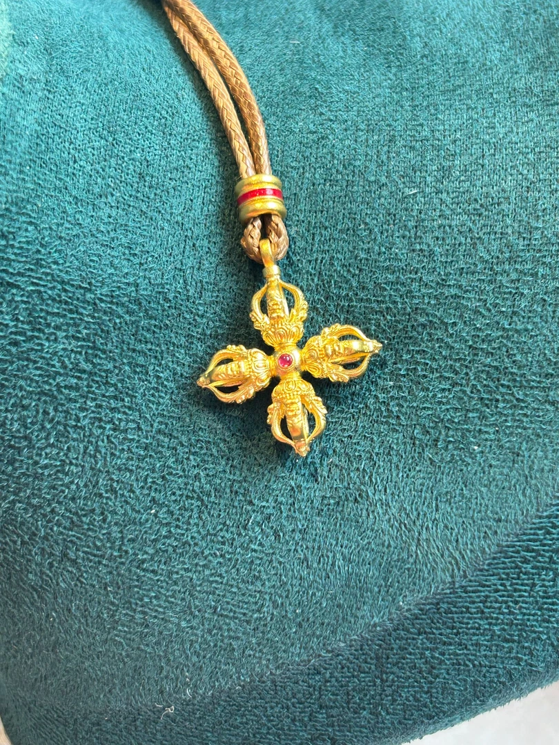 足金999镶嵌金刚杵真金吊坠