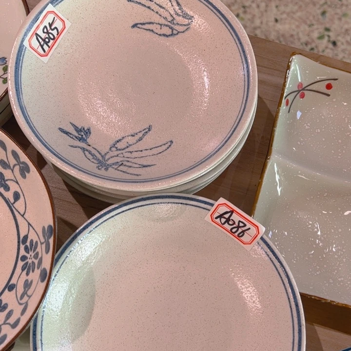 陶瓷陶土6.7寸盘子各1只