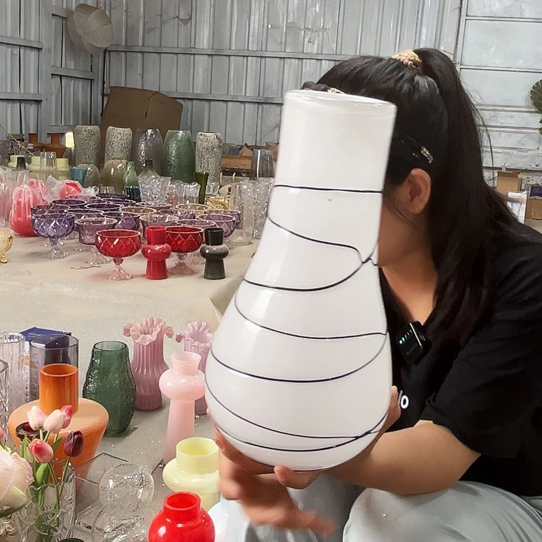 水晶花瓶白色条纹11