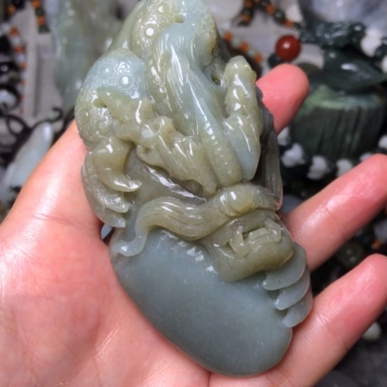 和田玉未镶嵌把件