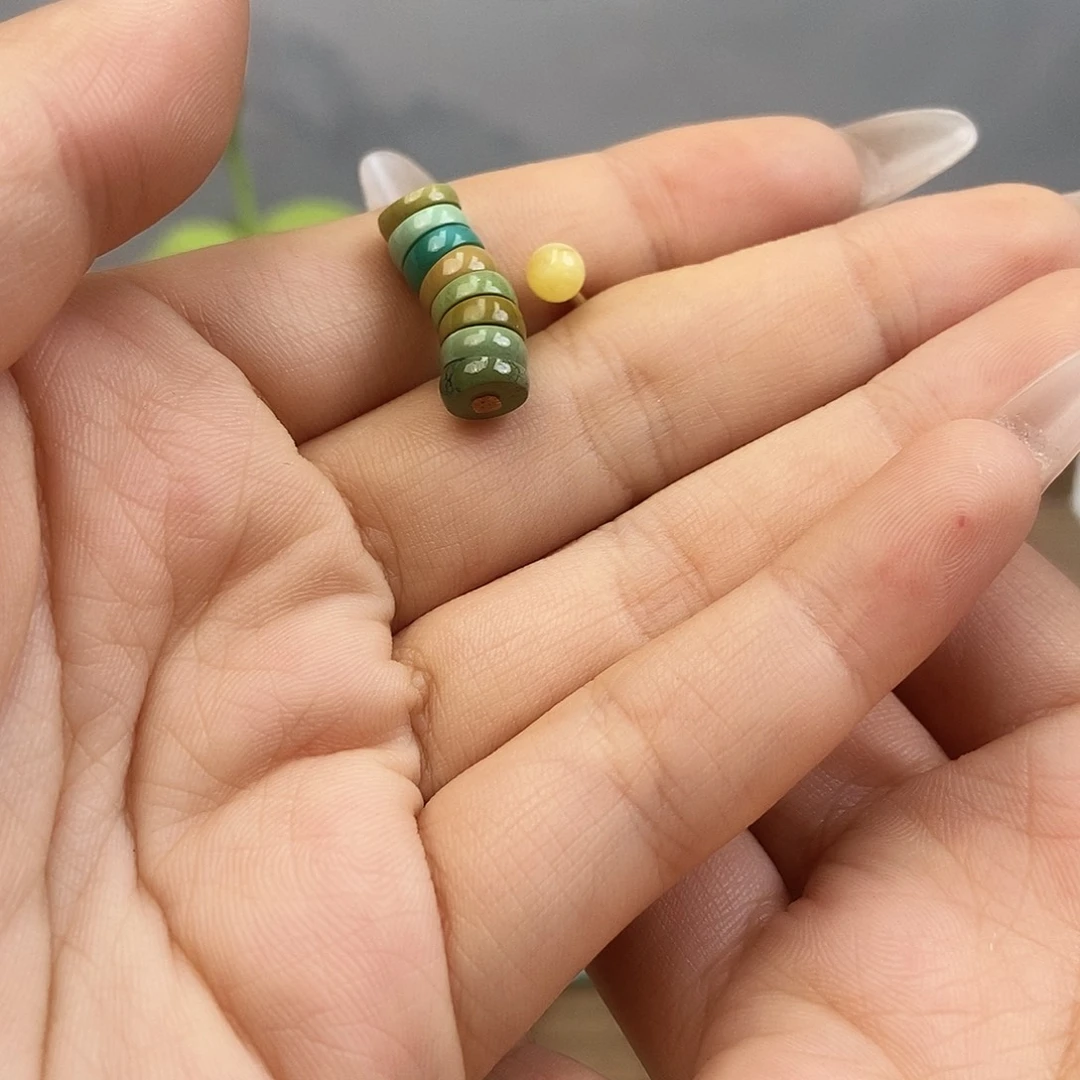 未镶嵌蜜蜡珠宝奇石