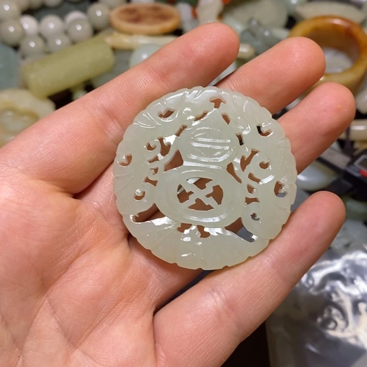 颈饰未镶嵌和田玉