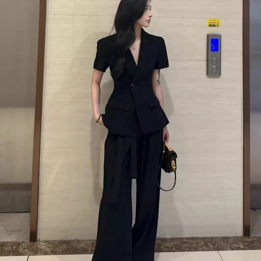 大码薄款西装套装女夏胖mm气质通勤高级感收腰短袖西装正装两件套