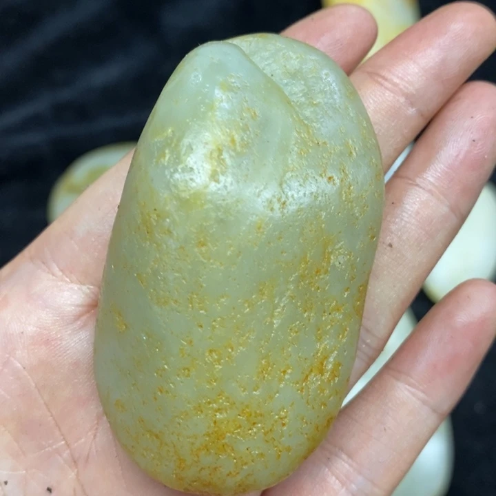 未镶嵌和田玉（糖玉）挂件