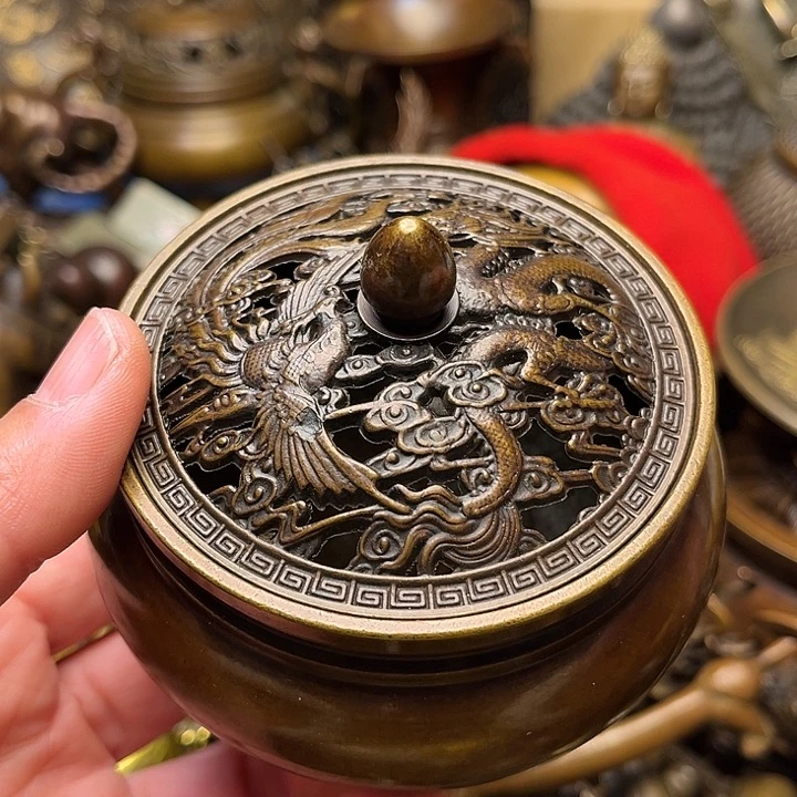 精美铜器批发档口