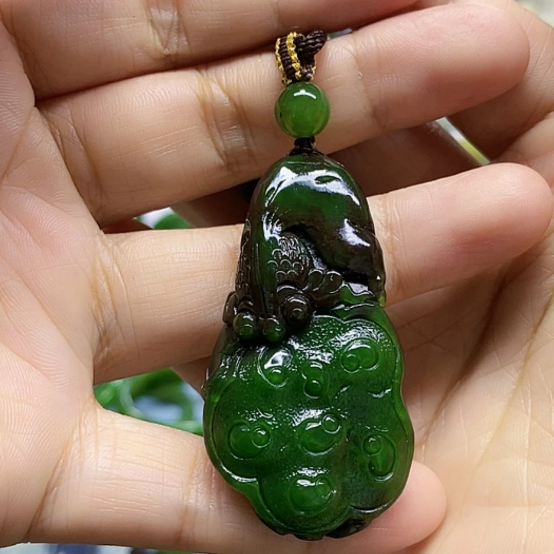 【闪购商品】未镶嵌和田玉（碧玉）挂件安**山