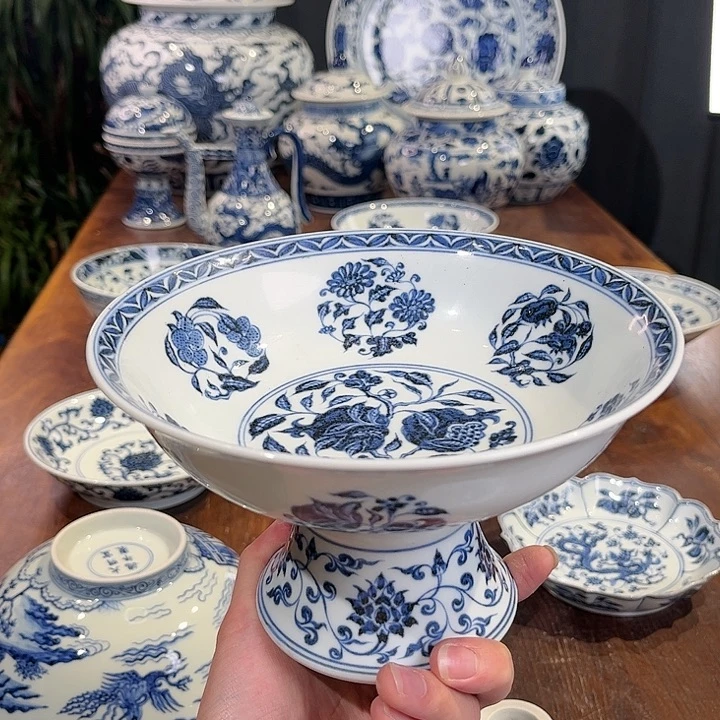 瓷片仿古花果纹高足果盘