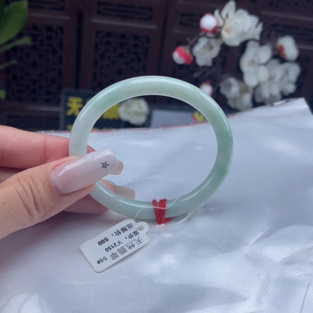 翡翠未镶嵌手镯正圈