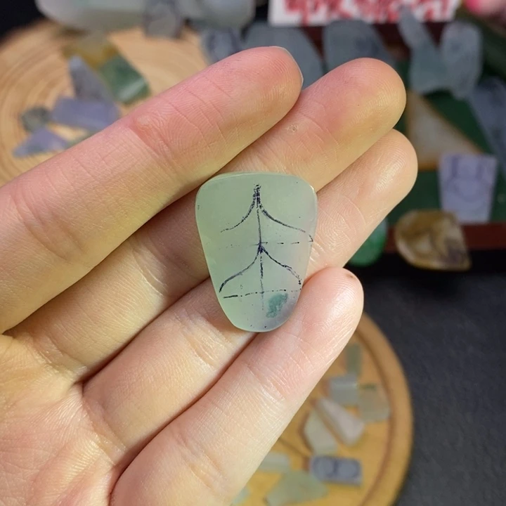 未镶嵌定制翡翠翡翠