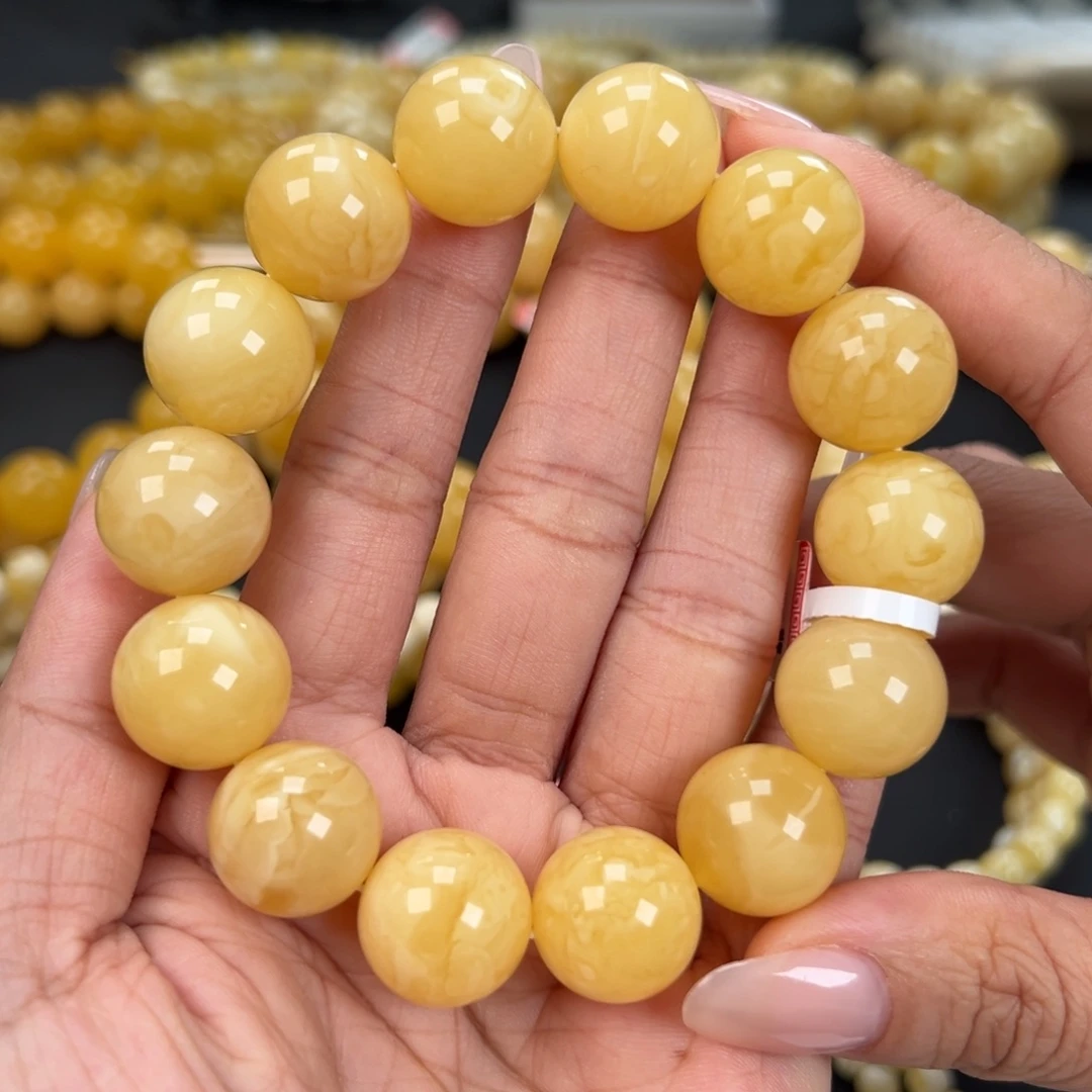 琥珀未镶嵌手链33.8克