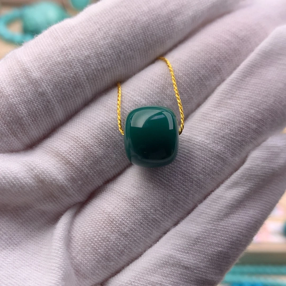 绿松石未镶嵌珠宝奇石15.6*10.9