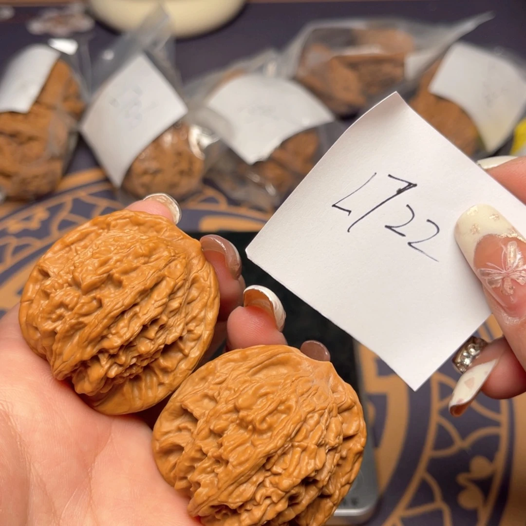 文玩核桃把件粗筋42