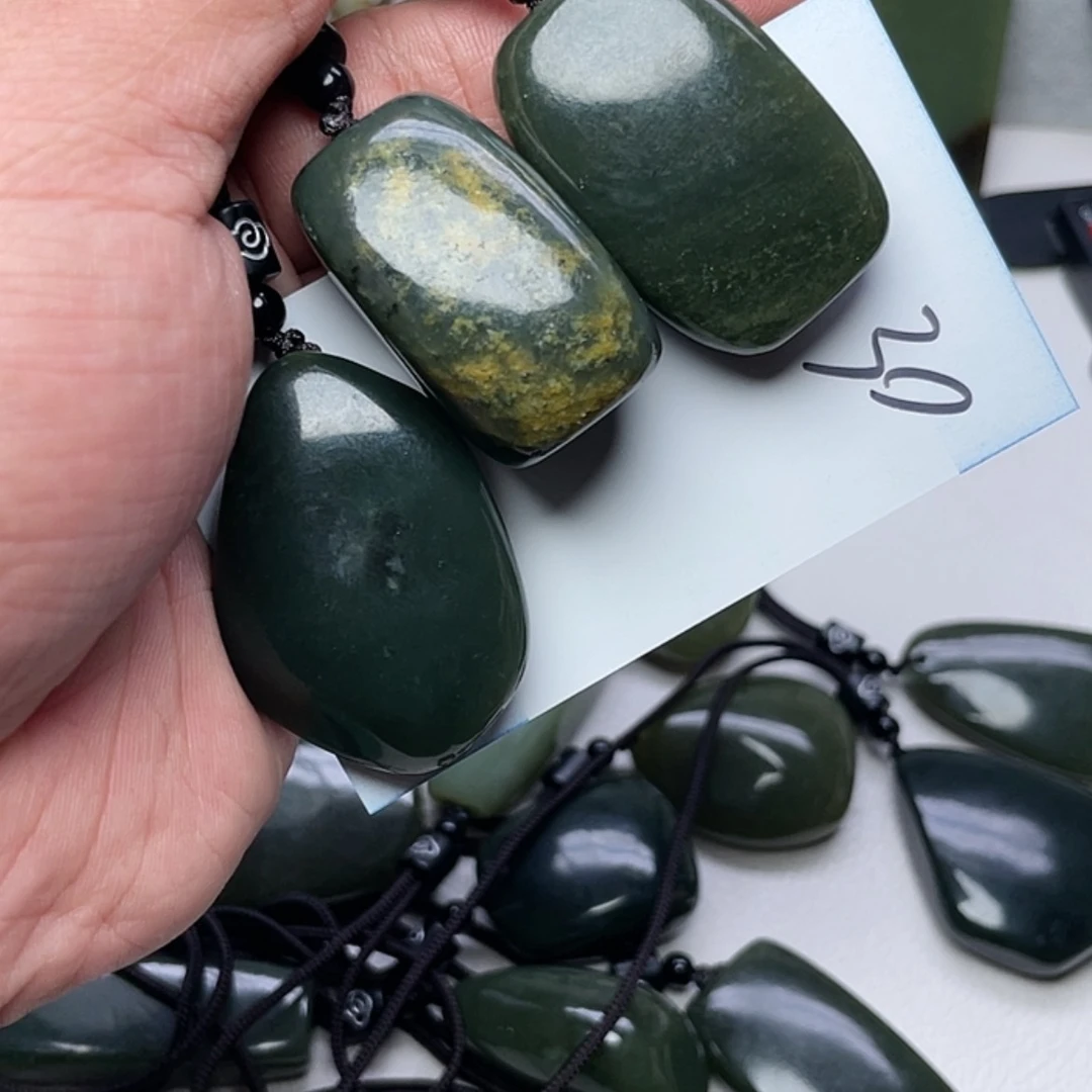 【闪购商品】未镶嵌手链和田玉（糖玉）爱*