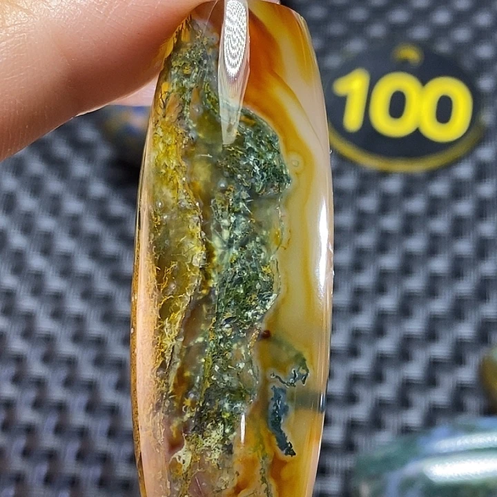 木***叶玛瑙/玉髓未镶嵌颈饰