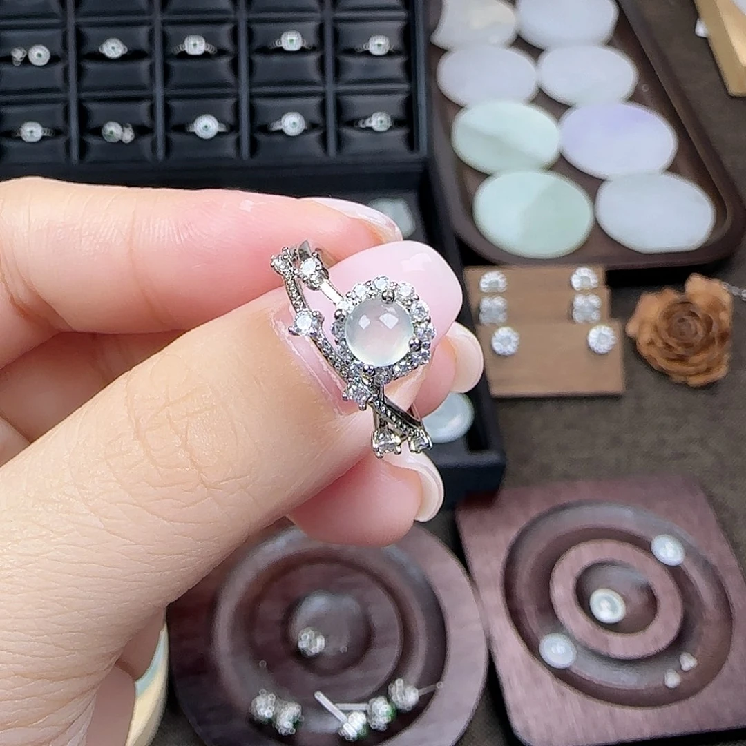翡翠未镶嵌戒指白月光翡翠戒指