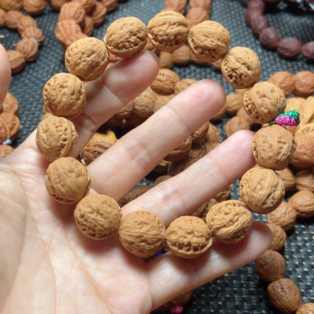 遇***站吊坠文玩核桃粗筋手串