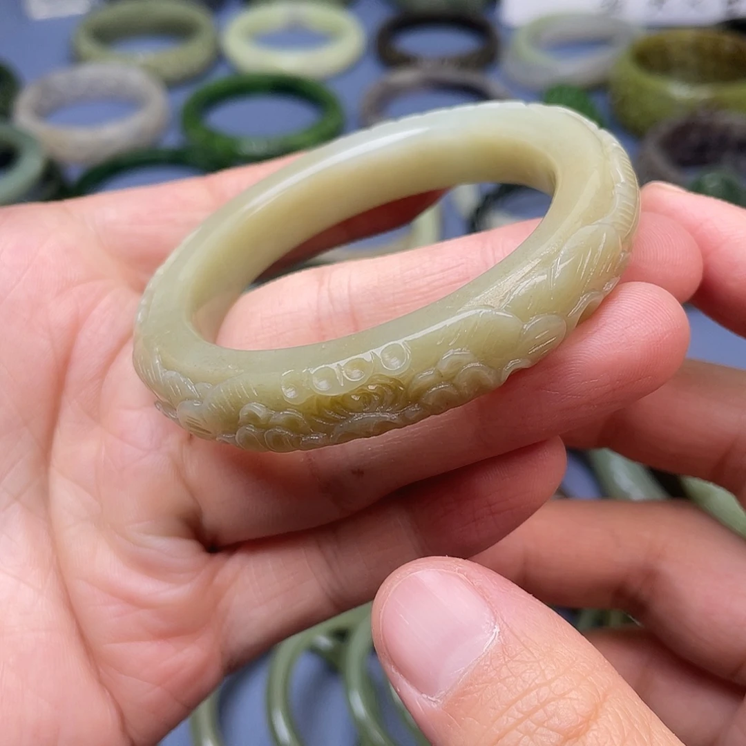 和田玉（糖玉）未镶嵌手镯54.5mm凤凰牡丹镯