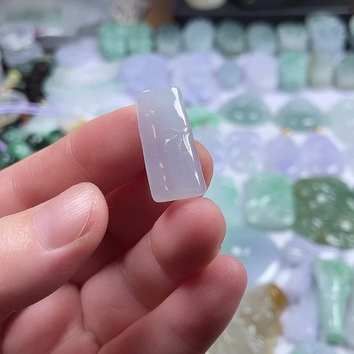 翡翠未镶嵌颈饰竹节