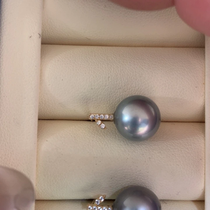 18K金镶嵌耳饰海水珍珠