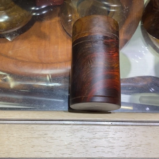交趾黄檀（大红酸枝）