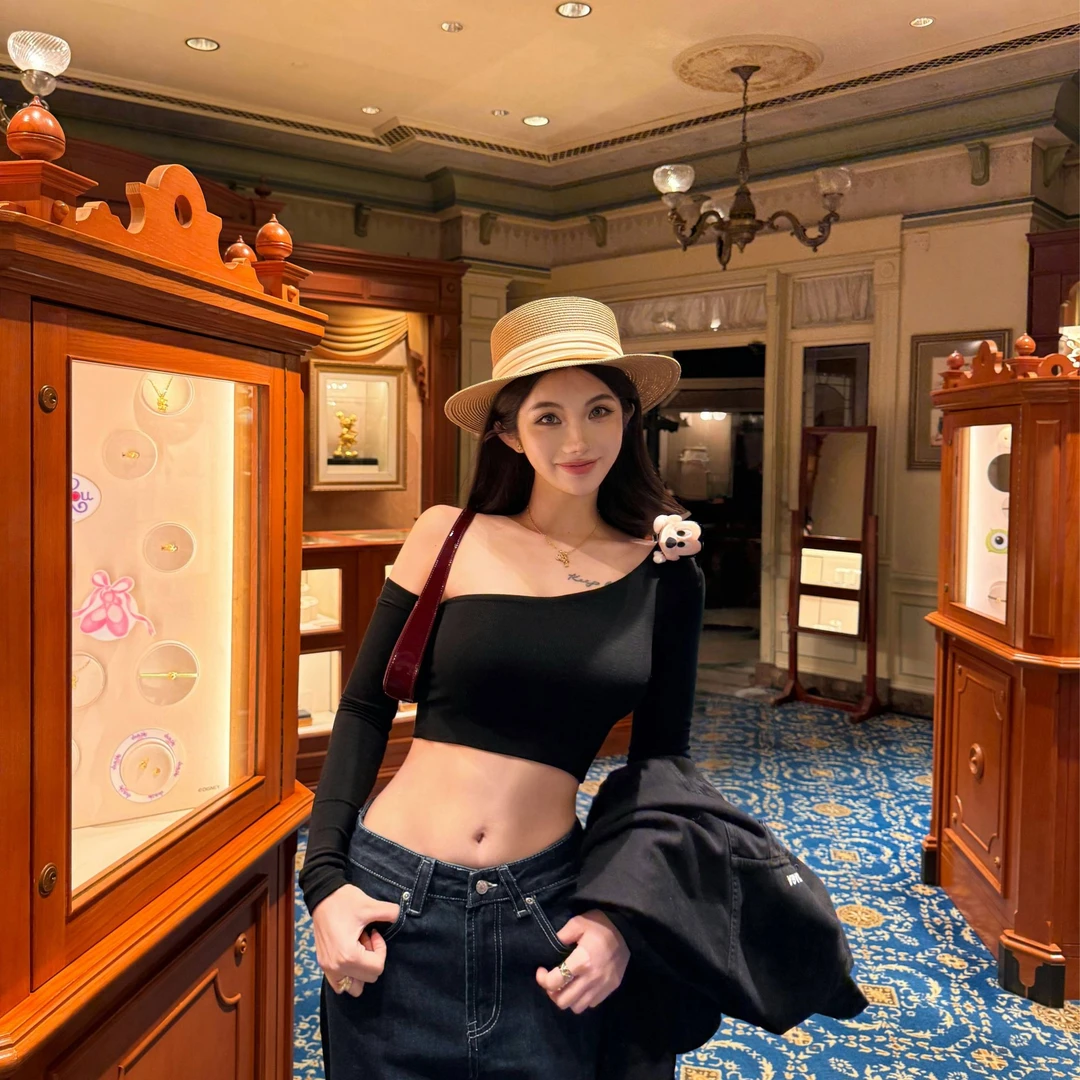 PickRui 睿哥 甜辣早春 斜肩长袖露腰性感短上衣